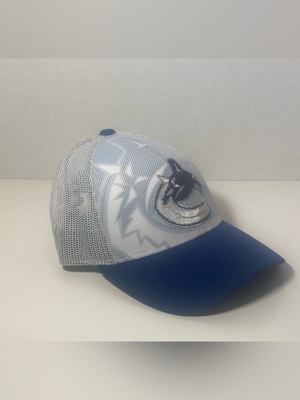 Vancouver Cannuks Hat Reebok NHL Hockey Mesh Snap back